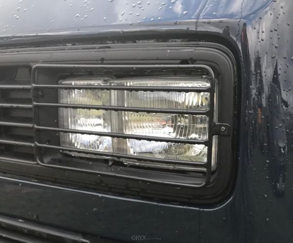Lampenschutzgitter für Scheinwerfer Version „eckig“, passend für VW Bus T3